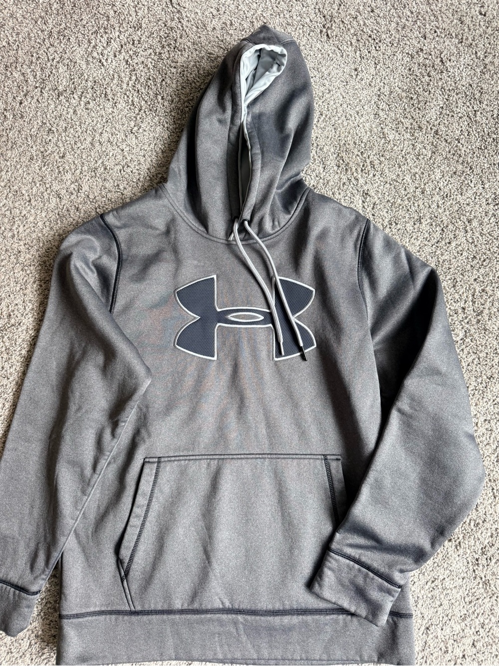Under Armour Men’s Gray Hooded Sweatshirt